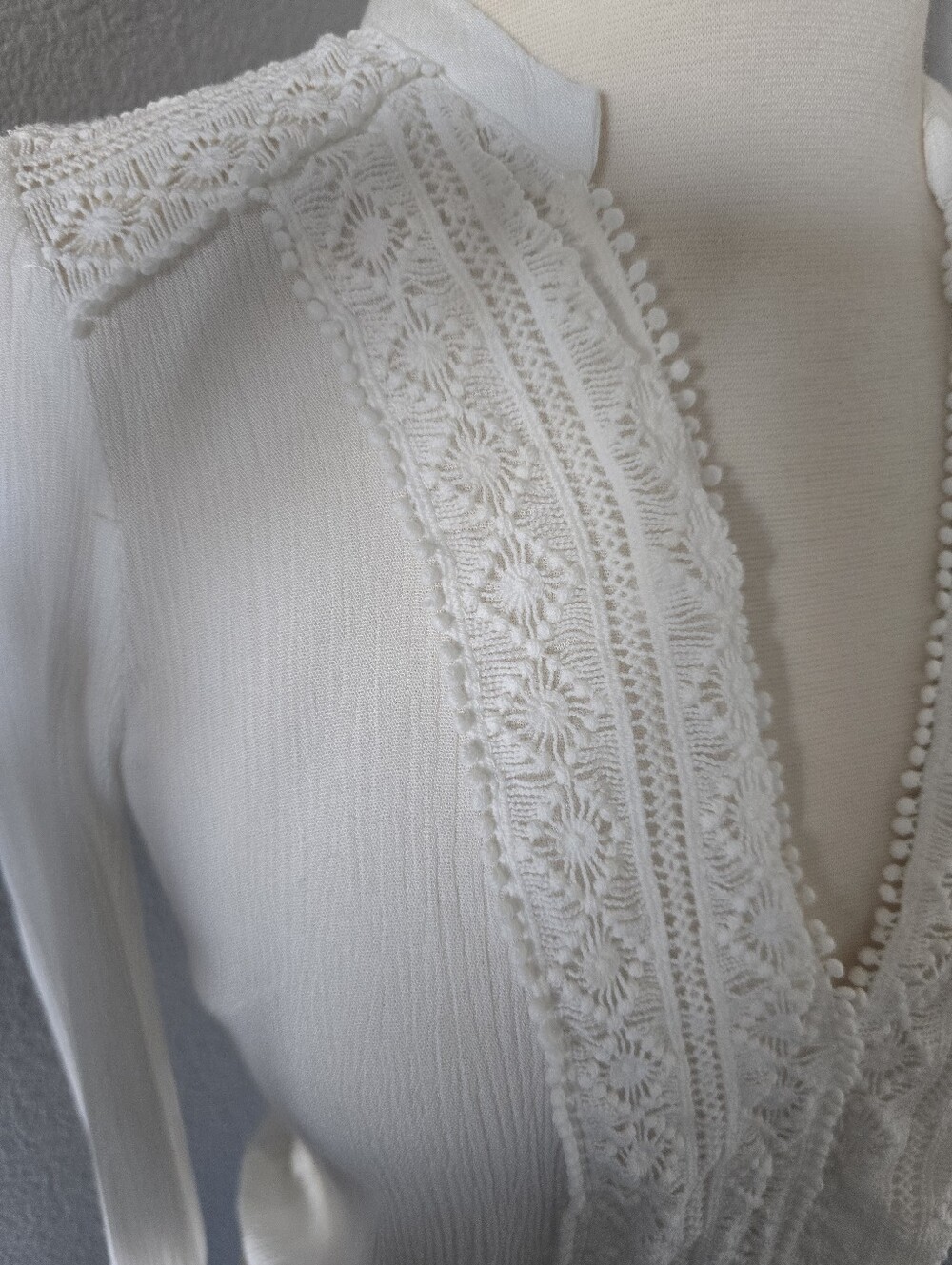 Lulus Bali Daydream White Lace Long Sleeve Top XS Extra Small - Picture 4 of 5